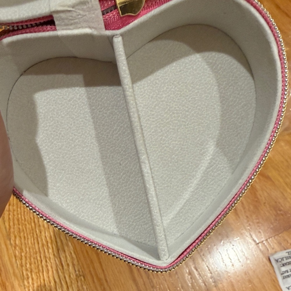 Lilly Heart Jewelry Box - Picture 7 of 10